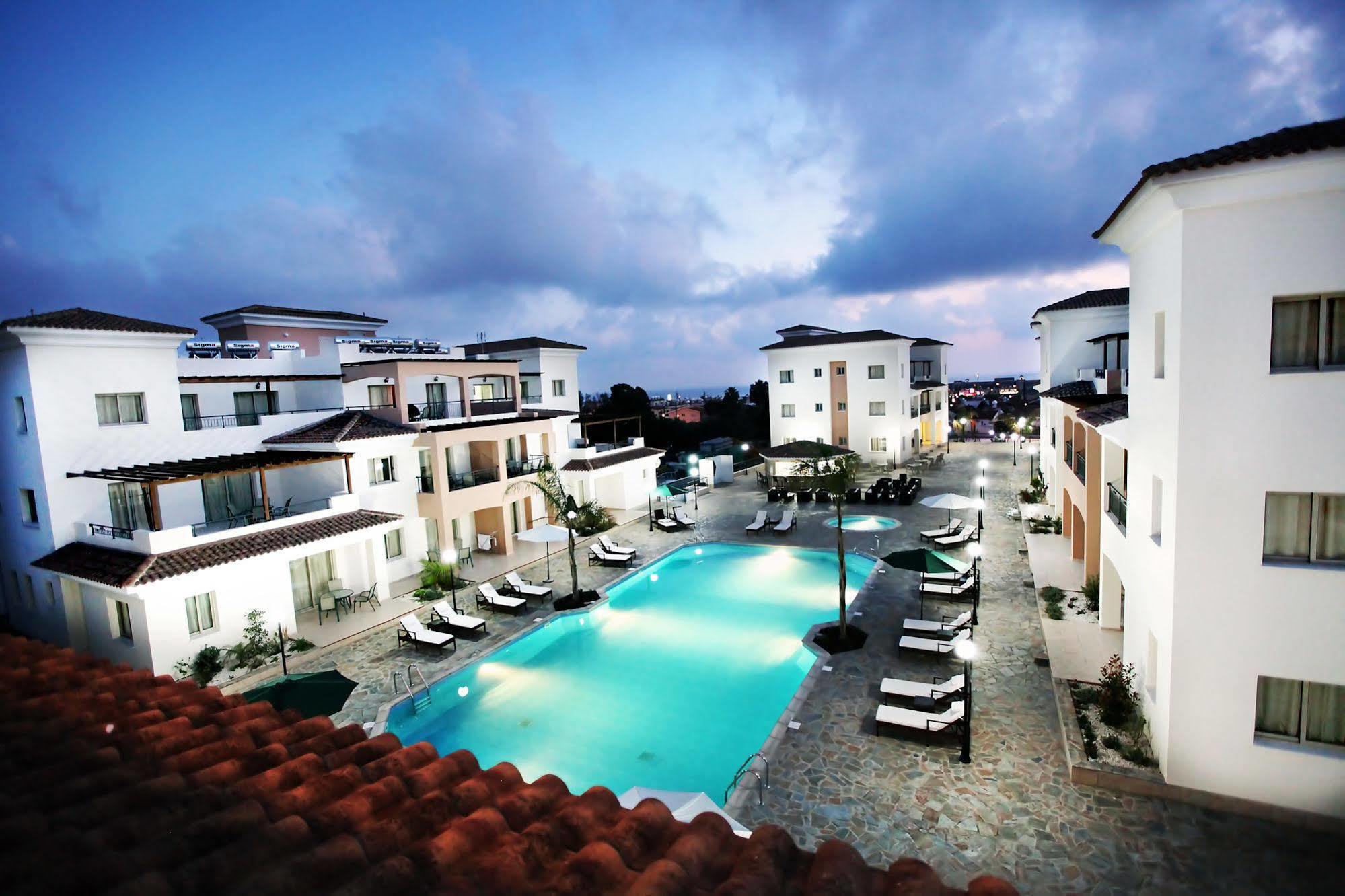 Oracle Exclusive Resort Пафос Екстериор снимка